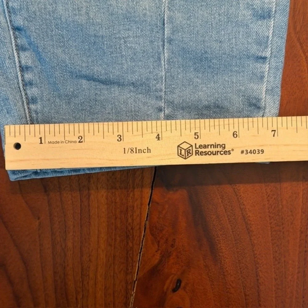 Fashion Nova Women Light Wash Pleated High Rise Mom Jeans Tapered Size‎ 13